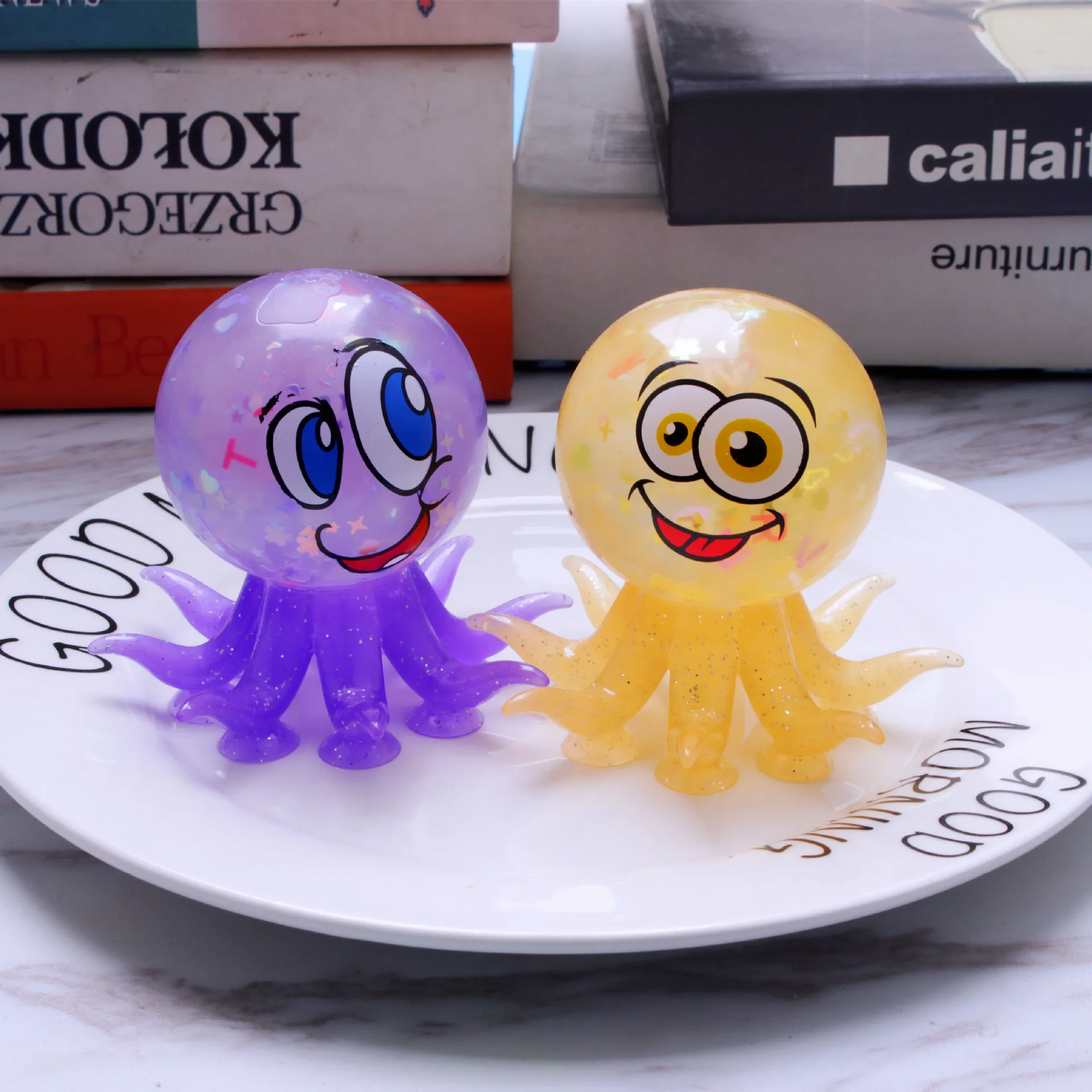 Wholesale Cute Flashing TPR Rubber Octopus LED Light Squeeze Toy Age Range 5-7 Years Kids Decompression Toy with Stretch Feature