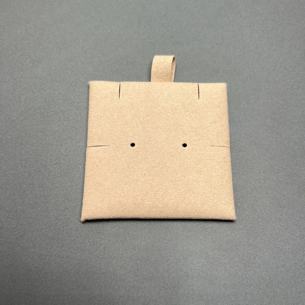 60*60mm Wholesale Small Embossed Microfiber Pink Jewelry Display Insert Padded Card For Pendant Earrings