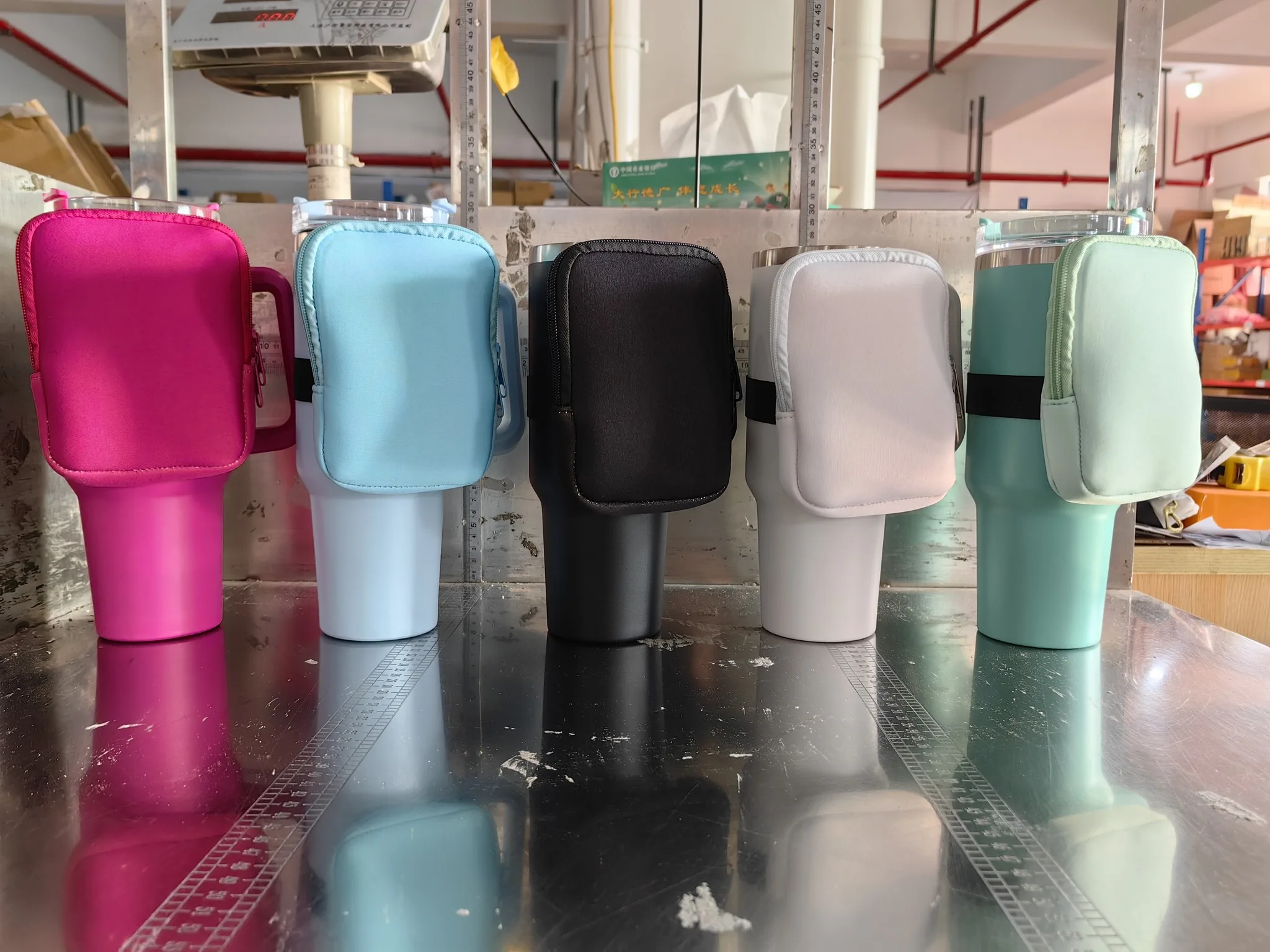 Neoprene Water Bottle Holder Pouch Bottle Carrier 40 oz tumbler DMA92256