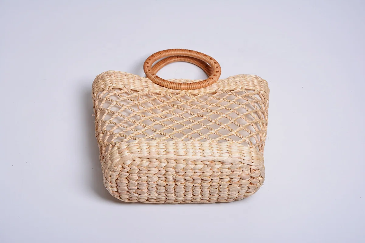 Female Tote Rattan Wicker Bags Handmade Bohemian Reticular Water Hyacinth Handle Bag