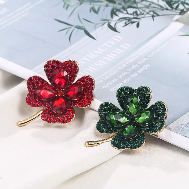 MBR30021  fashion Creative light luxury high-end hot sale copper inlaid Rhinestone brooch four-leaf clover brooch