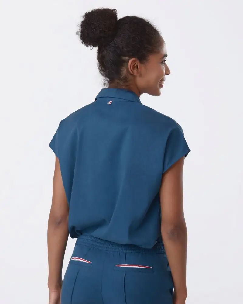 2022 new wholesale design   hospital uniforms medical workwear women Collared Scrub Top