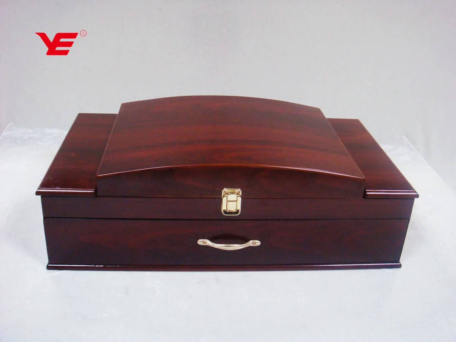 72pcs stainless steel cutlery set in wooden box