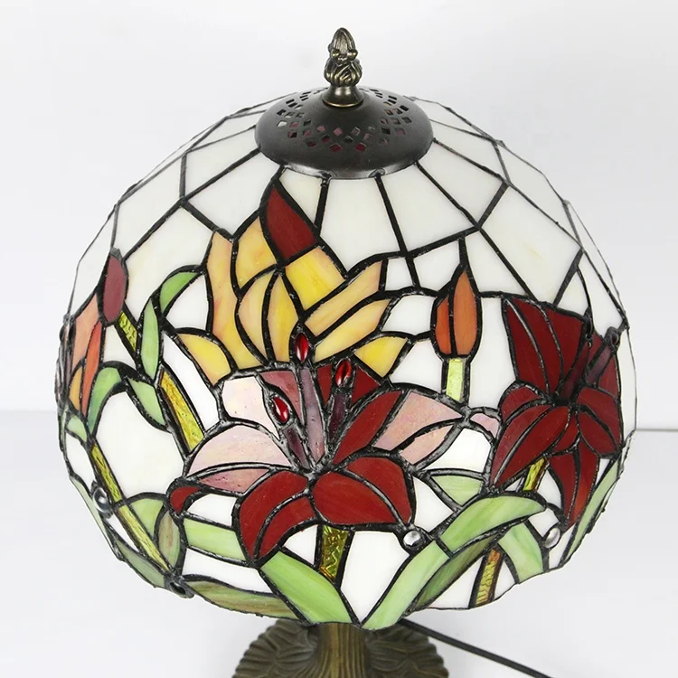 LongHuiJing Handmade Tiffany Style Floral Table Lamp Zinc Alloy Base Glass Lampshade lamps Antique Art Nightstand lights