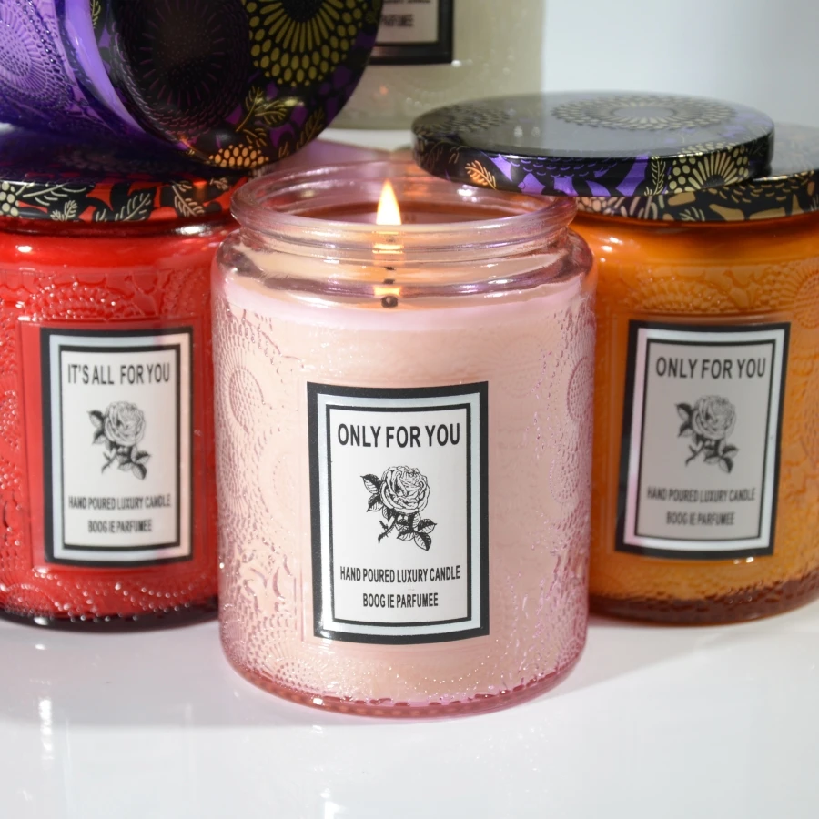 Private Label Custom Luxury Smokeless Handmade Soybean Wax Scented Candle With Cotton Wick Crystal  Glass Candle Jar