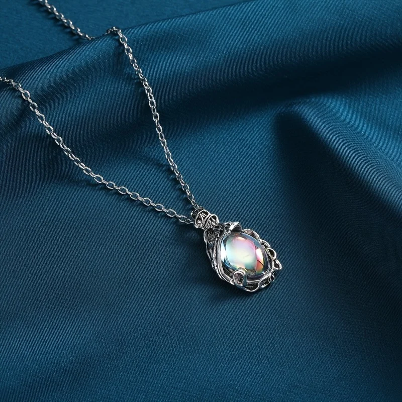 Bohemian Vintage Necklace for Women European American Summer Style Retro Moonstone Pendant Trendy Strand Chain Alloy Material