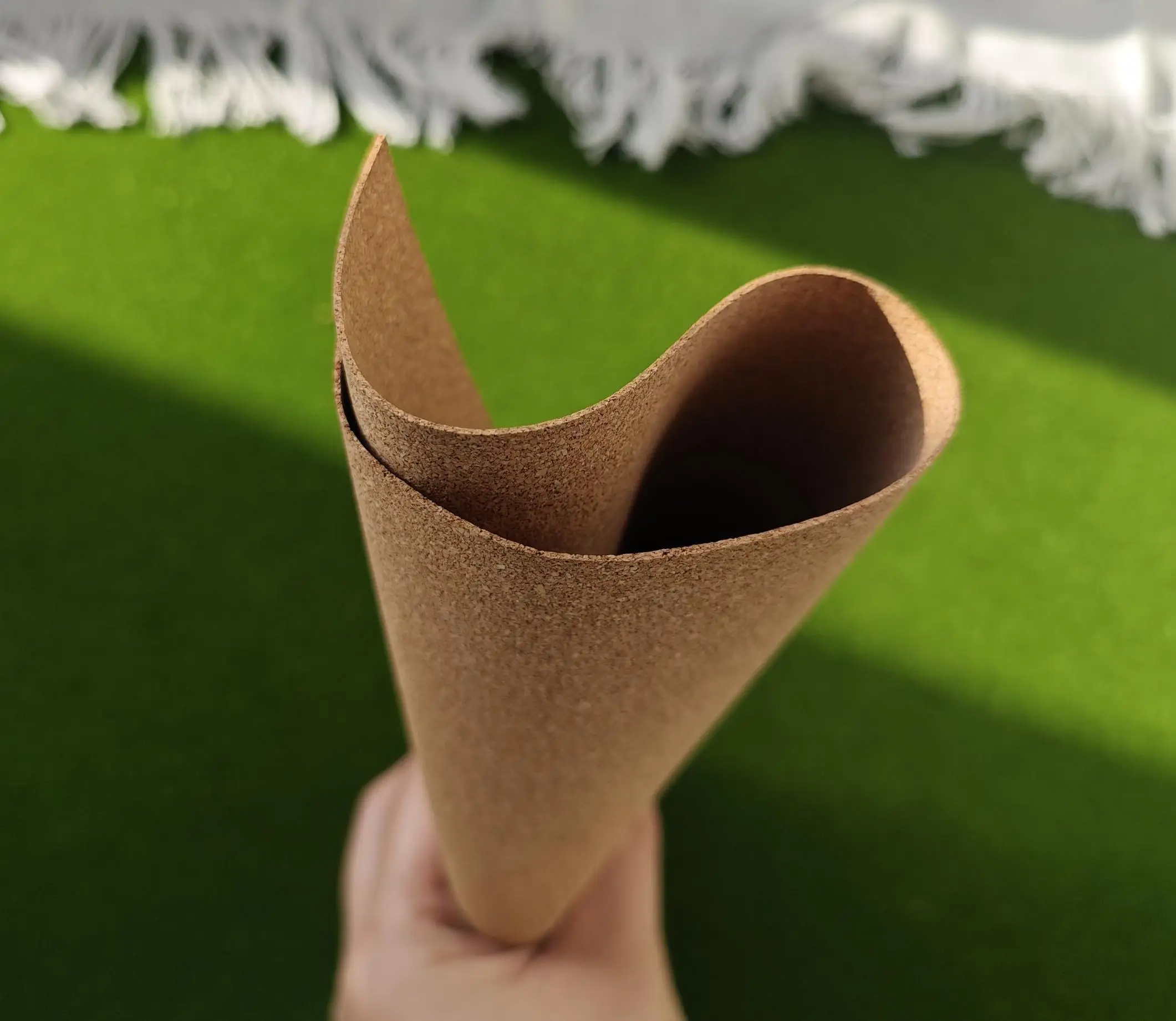 Supplier Offers Fireproof and Heat-Insulating Cork Underlayment Rolls Home Decor Wood Flooring Cushion