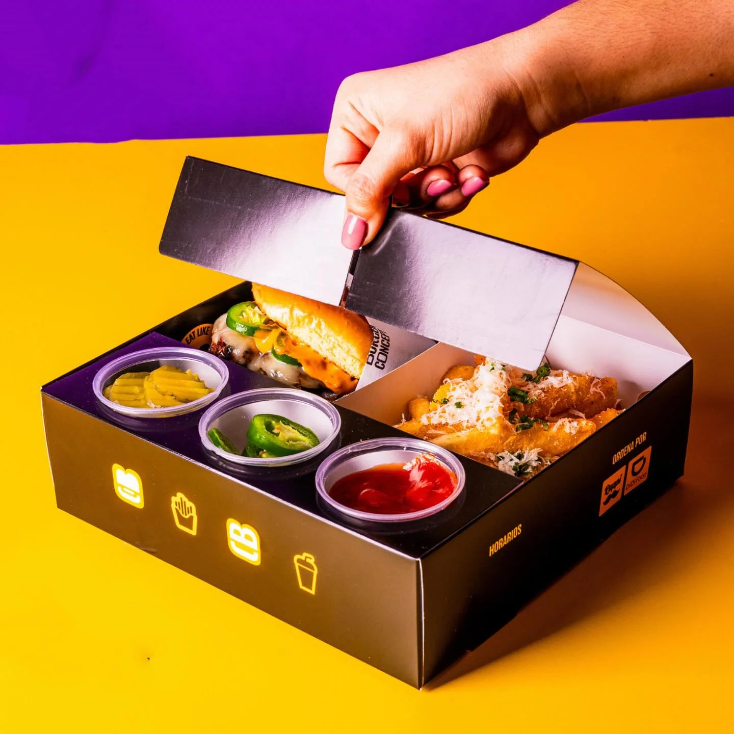 Disposable Food Package Black Luxury Paper Fast Food Fried Chicken ,Burger, french fries Packaging Box