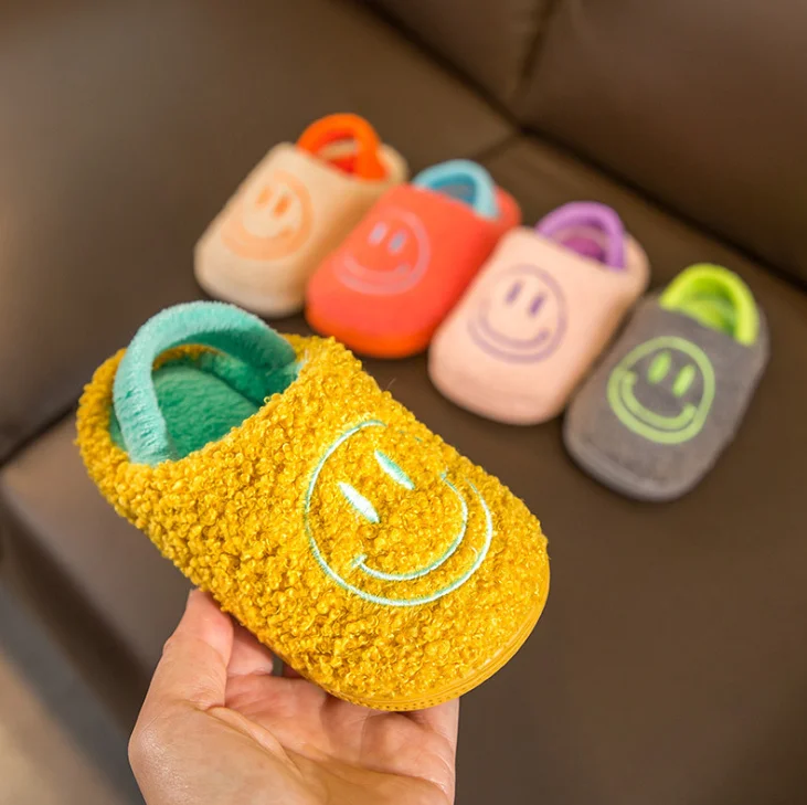 lovely kids furry slippers for winter smile design