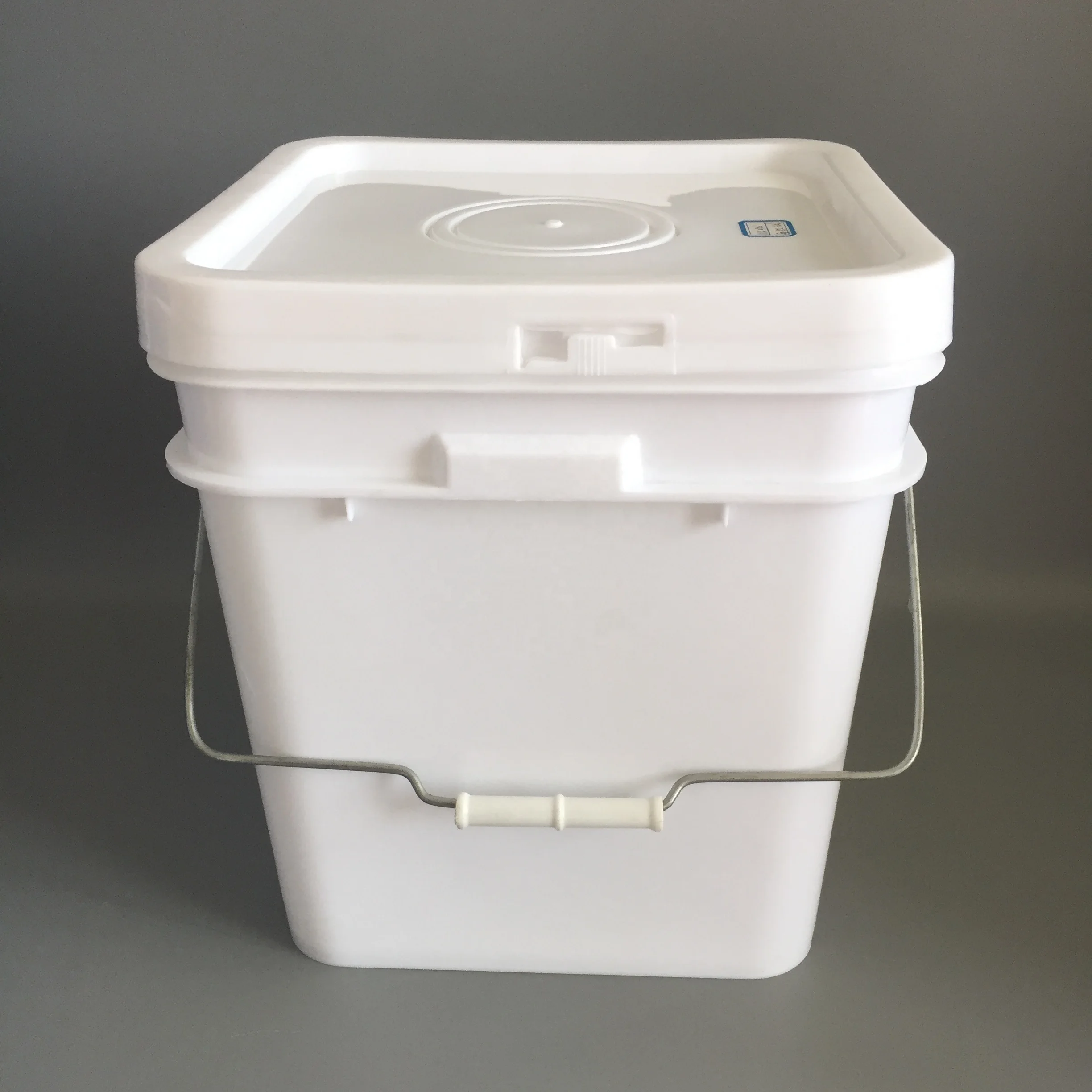 square plastic bucket pail with lid 15liter