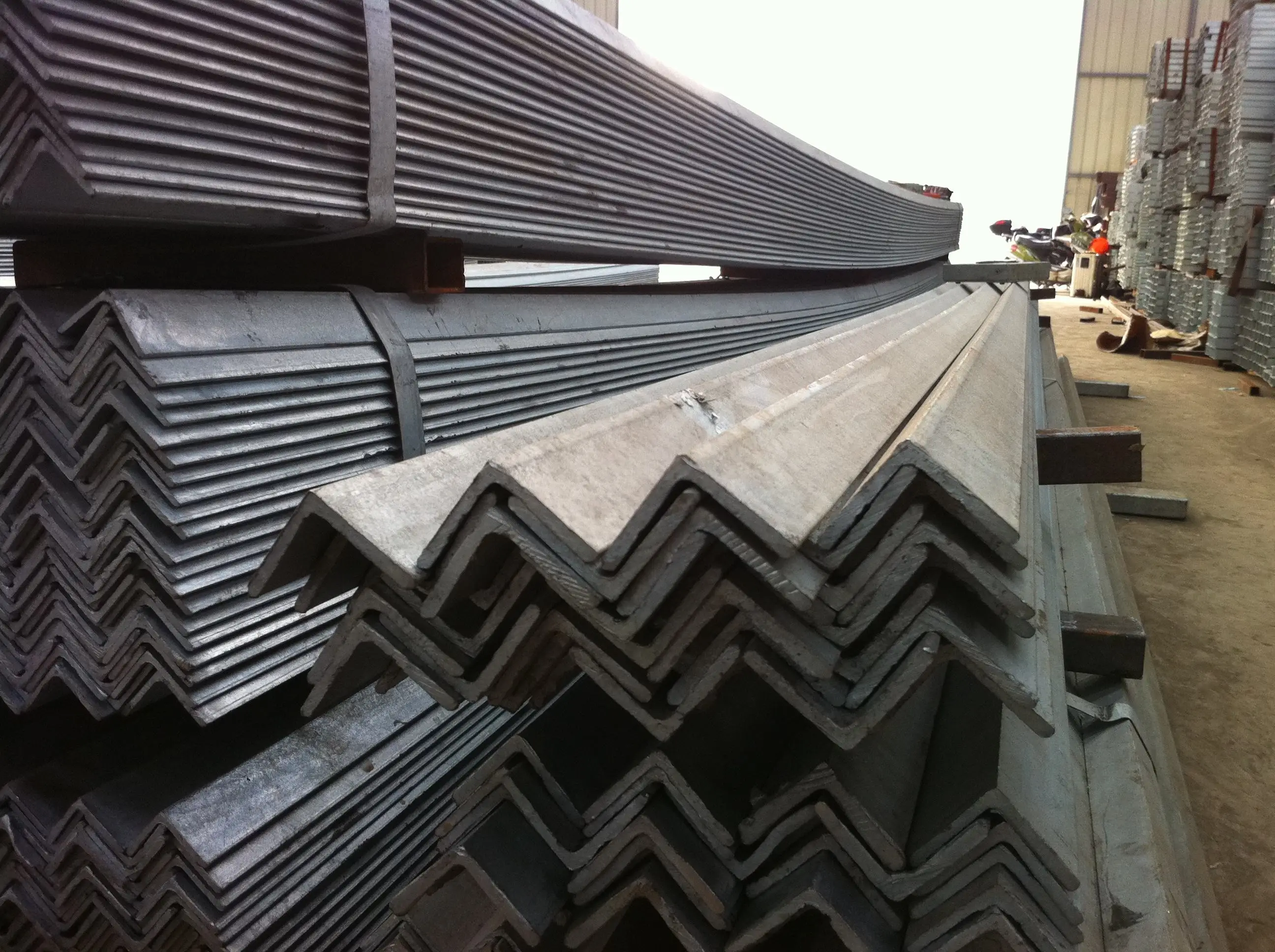 Angle Bar Construction Structural Galvanized Steel Angle Iron/Steel Angle Bar