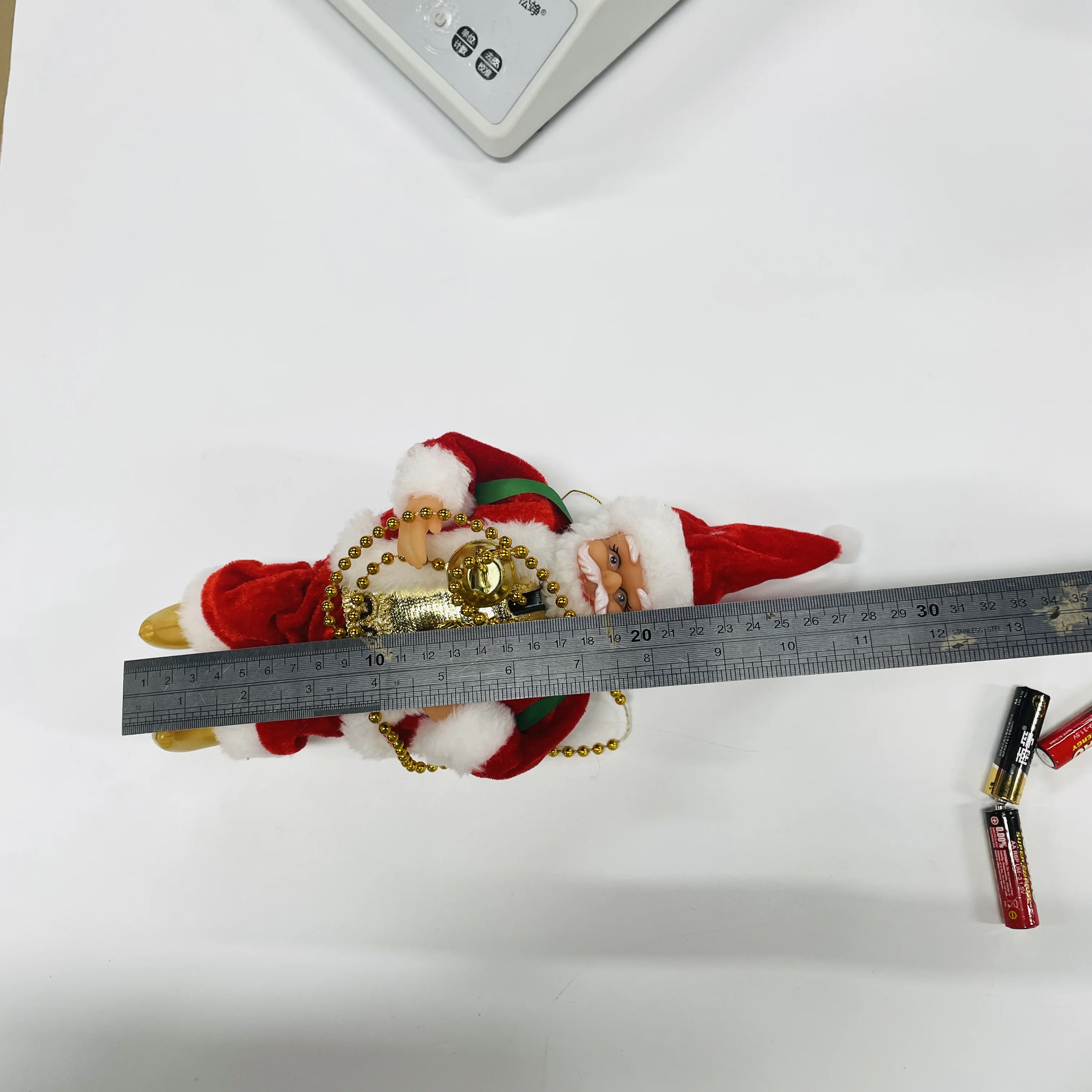 2024 Hot Selling Christmas Decorations Toy Electric Climbing Ladder Santa Claus Christmas Gifts Santa Claus Climbing the Chimne