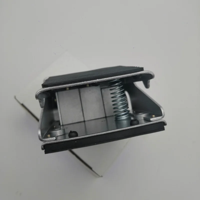 Best price Manufacture pneumatic parts  2/4 way FV420 mechanical foot pedal valve