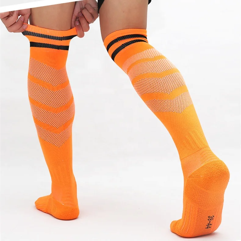 Custom Label Wholesale Oem Brand Woven Logo Sport Fashion Socks  Crew Long Football Socks