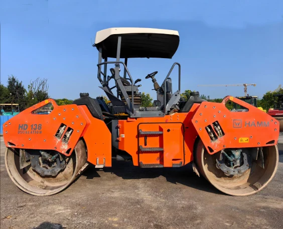 14 tons vibratory roller Used double steel wheel roller HD 138 large roller for sale at a low price