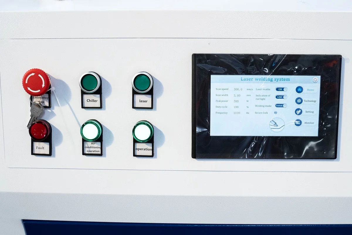 multiple function 1500 watt three in one 3-in-1 fiber laser handheld laser rust clean cut welder