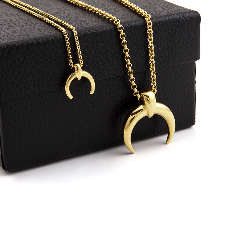 
Minimalist Crescent Moon gold plated Pandent Necklace stainless steel adjustable chain Necklace for Girls 