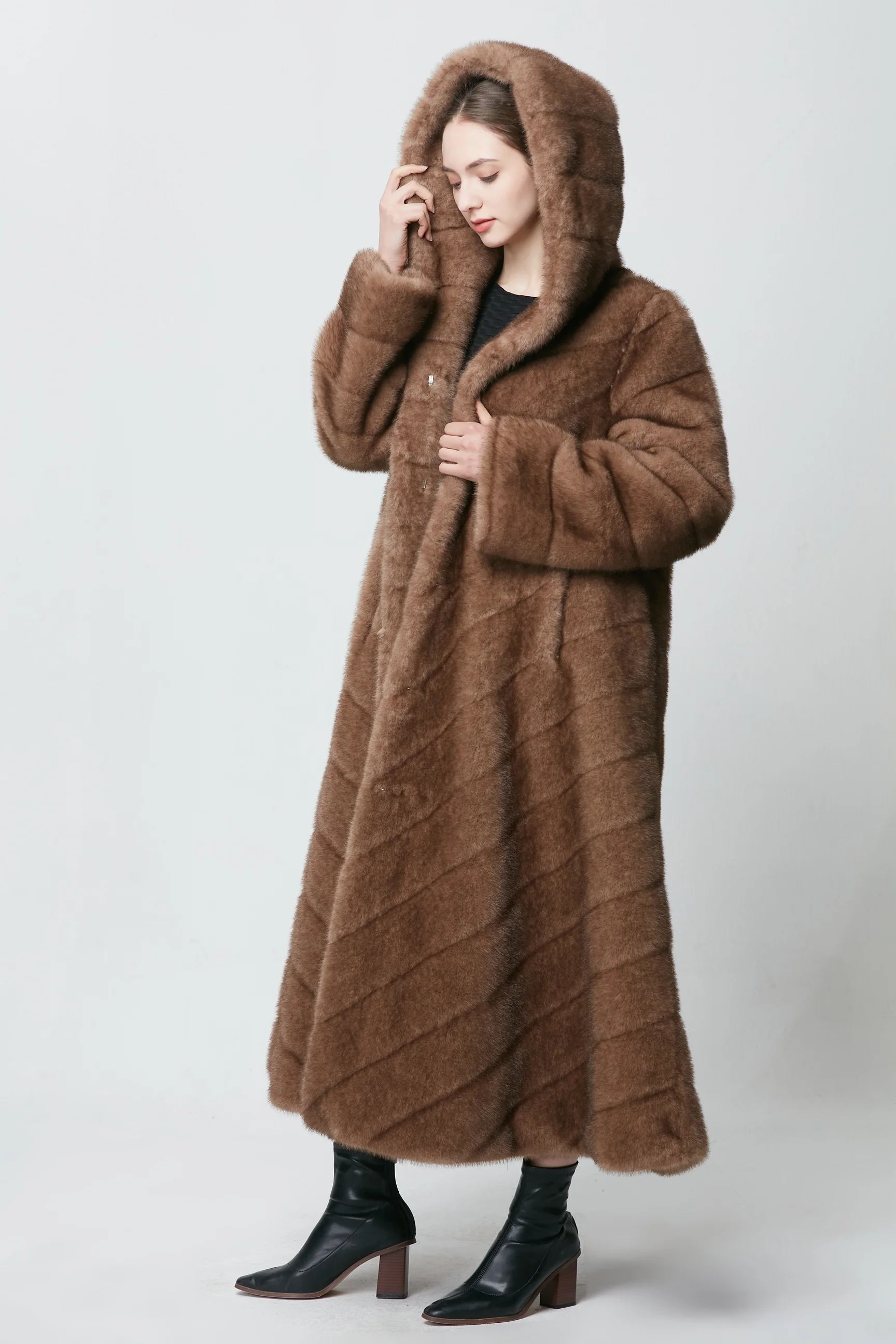 Fashion 2023 Hot Sale Solid Extra Long Faux Sable Mink Fur Hooded Fur Coat Full Sleeve Single Breasted Coat Parka