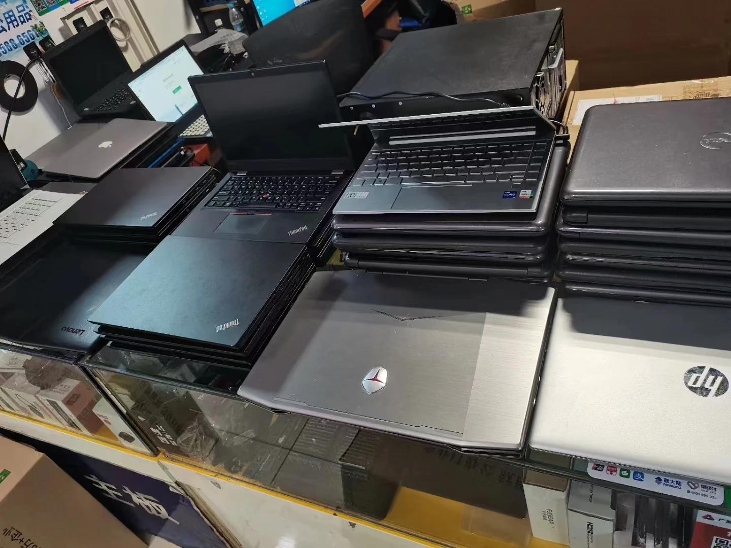 Wholesale price grade A+ A B 2017 13 inch retina dual core i5 used laptop for original macbooks pro second hand XT2 XQ2 XU2