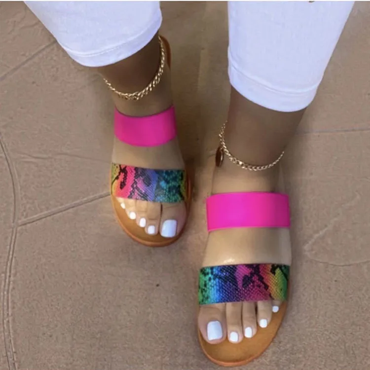 Latest Fashionable Design Casual Women PU Flip-flops Summer Holiday Beach Slippers Colorful Leopard Print Transparent Sandal