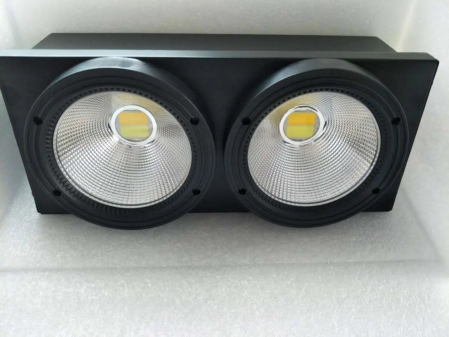 COB 2 Eyes Warm White Light 2*100W в 1 Сверхъяркие мощные светодиодные