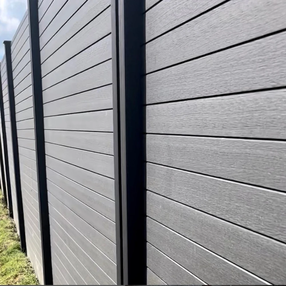 Outdoor Aluminum Composite Wpc Fence With Die-Casting Caps Horizontal Security Fence For Home Use 3D Model Metal Frame Posts