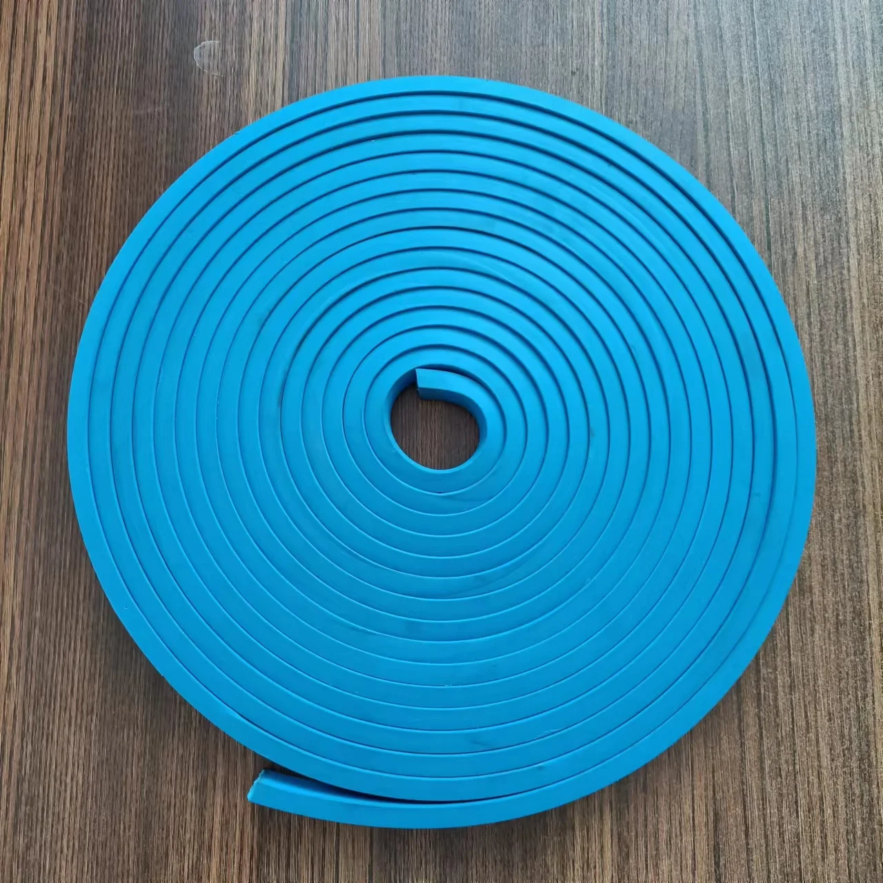 Hydrophilic rubber swellable bentonite waterbar for construction waterproof