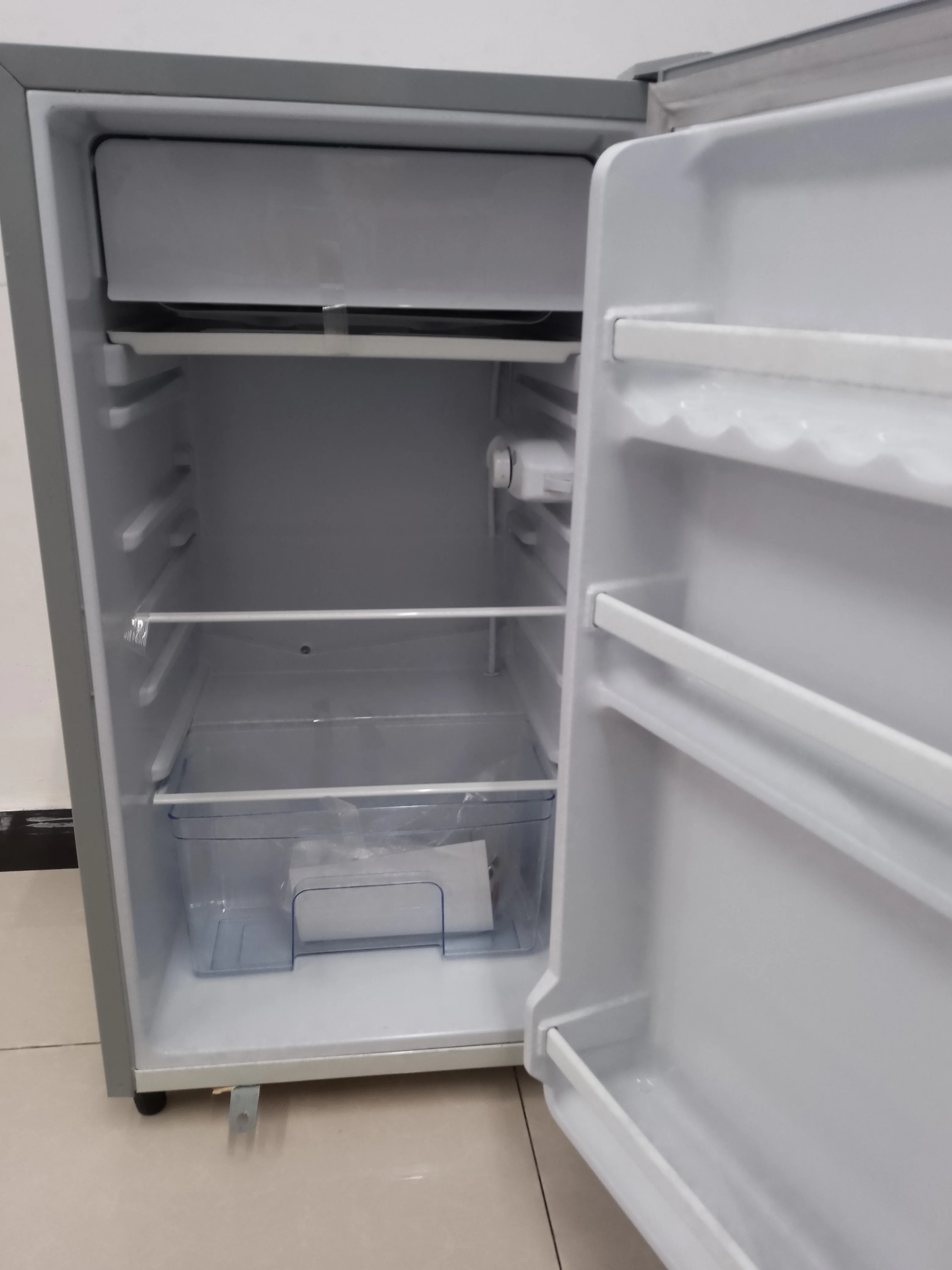 50L/60L/70L/90L vertical mini Solar refrigerator 12v/24V/36V horizontal solar fridge freezer with compressor