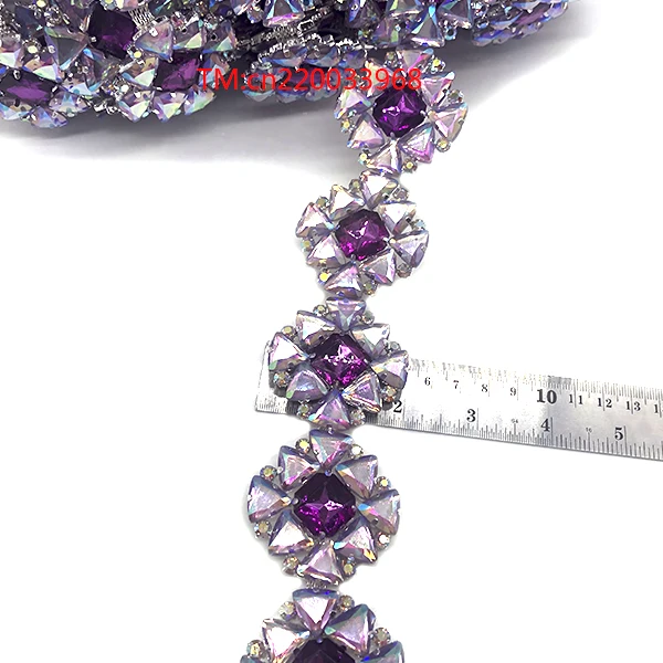 3cm wide Triangle Red AB resin rhinestone bling setting thin crystal sew on rhinestone chain trims for diy carnival garment