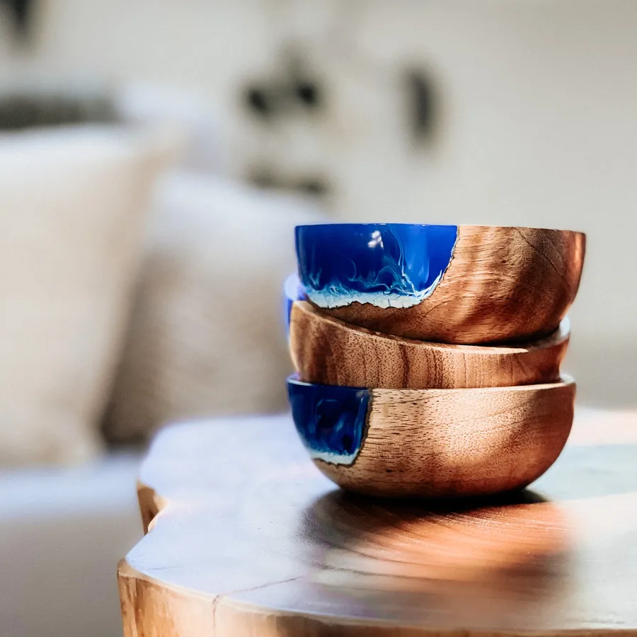 Маленькая чаша из эпоксидной