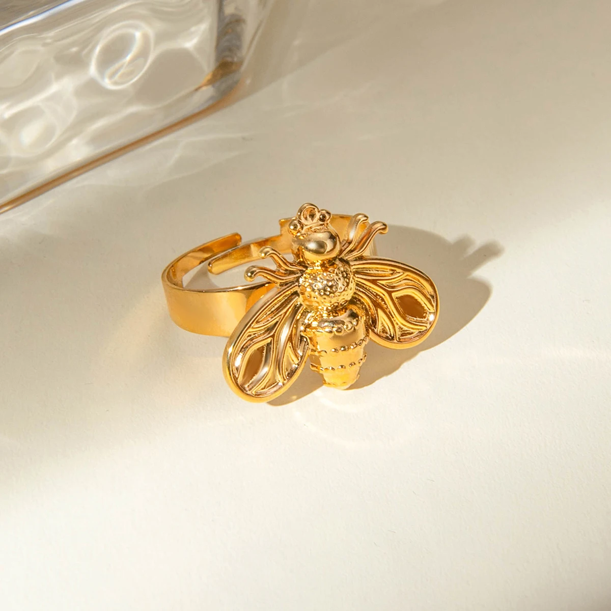 Waterproof 18K PVD Gold Plated Stainless Steel Bee Natural Cute Non Tarnished Ring for Women
