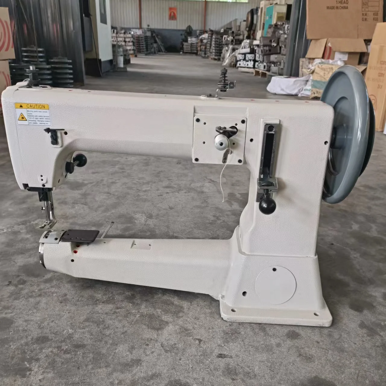 HH 441 Single needle unison feed cylinder sewing machine for thick thread stitching heavy duty suitcase car mat production