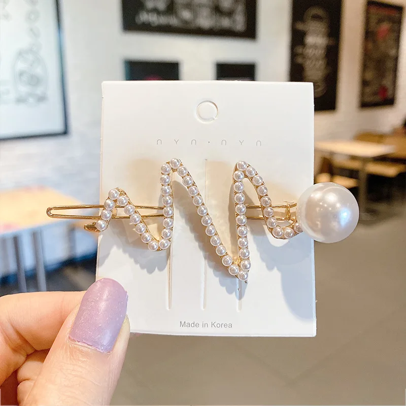 Wholesale Retro Palace Style Headdress Pearl Crystal Hairpin For Ladies