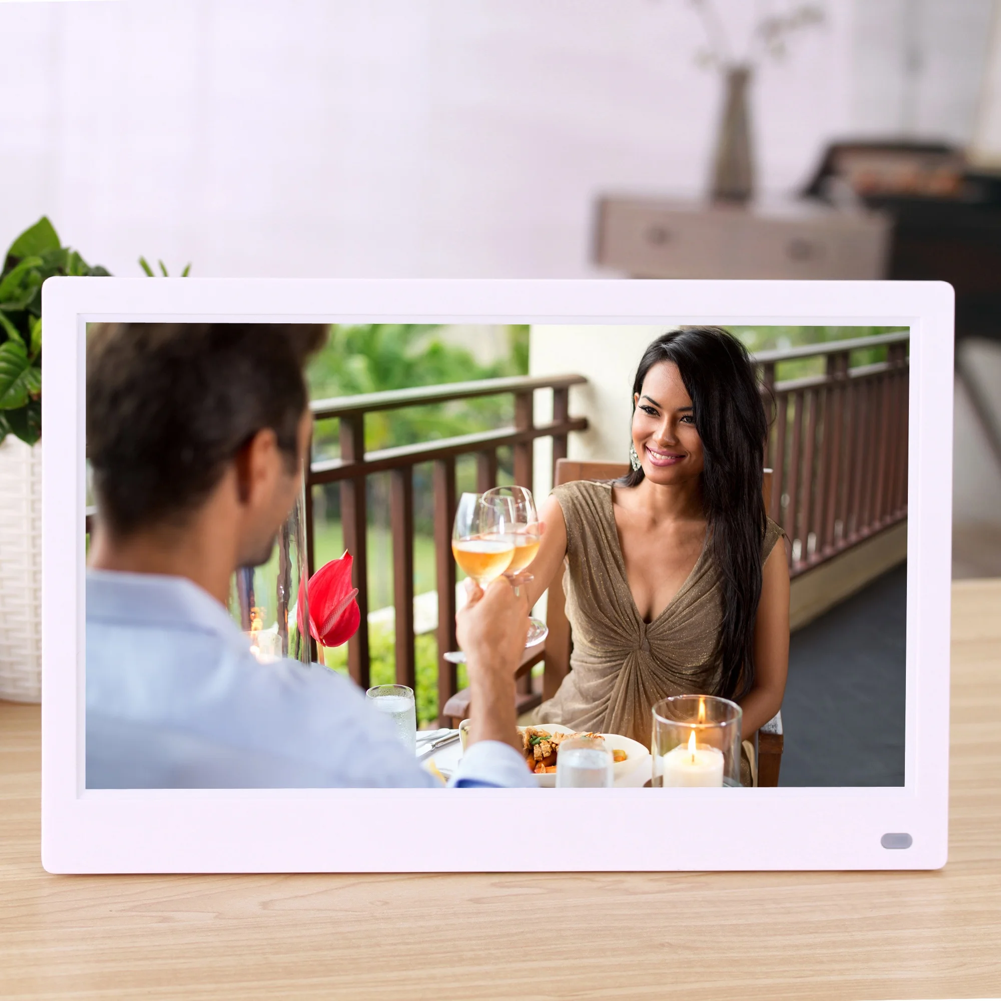 XCLT V56 IPS HD Plastic video loop mp4 13 inch digital advertising player