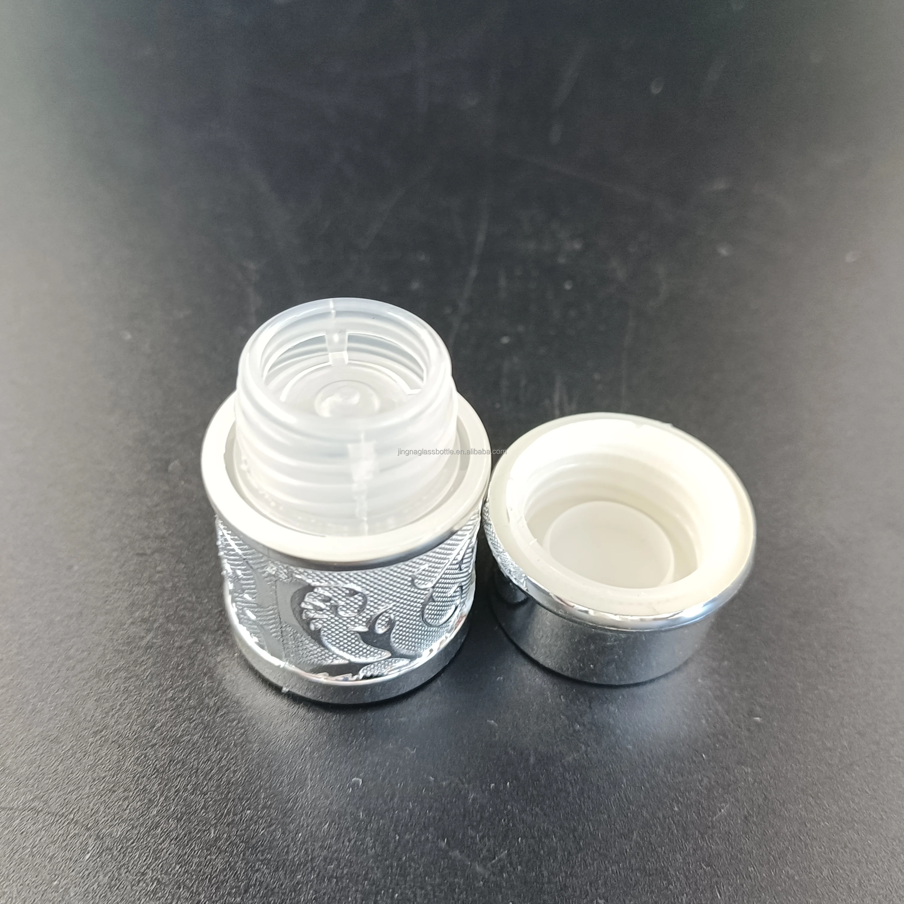 JINGNA Custom LOGO 33 47 33*47 mm Non-refillable cap closures spirits vodka whiskey tequila plastic aluminum glass bottle caps