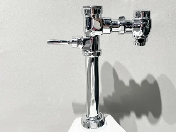 Hot selling Professional Save water Modern American European Standard Commercial Ceramic toilet