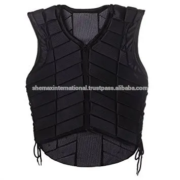 Качественные перчатки Shemax Grip Chester для верховой езды продемонстрирующие