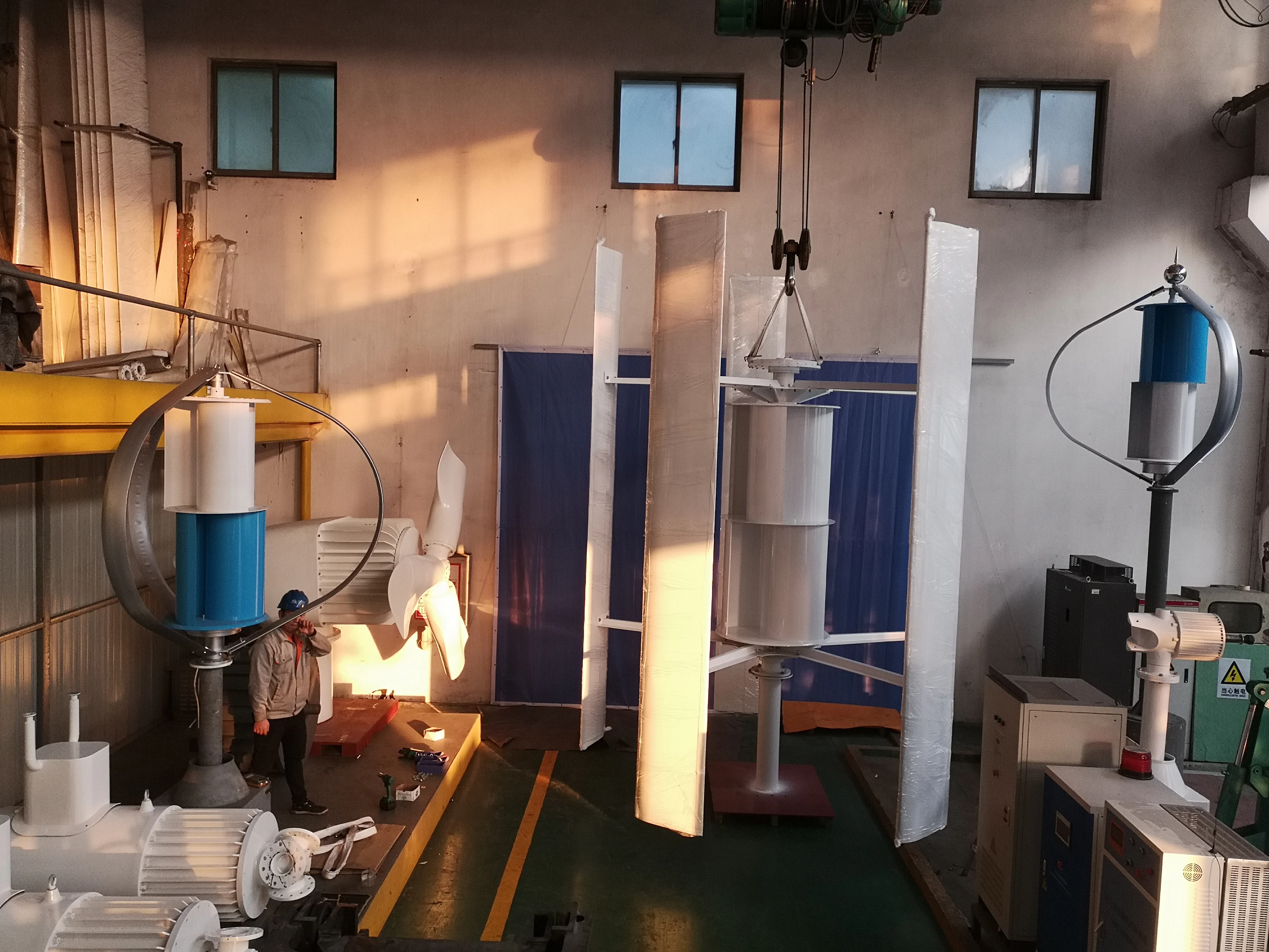  5kw вертикэл Винд генерэтор и он имеет высокую эффективность ветровая турбина с вертикальной осью на