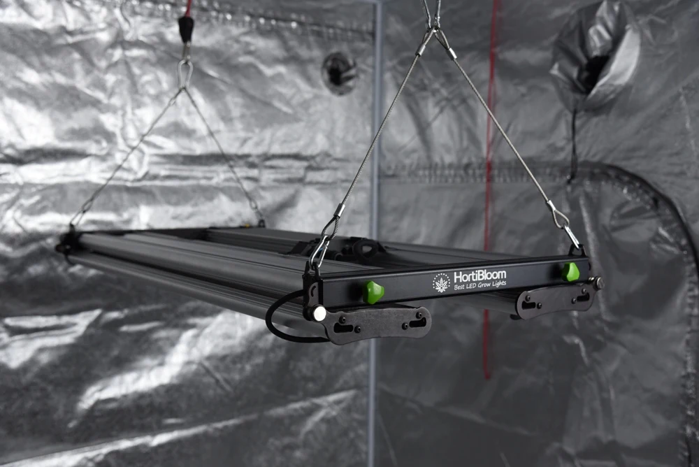 2023 New Mega EVO 720W Folding Commercial Full Spectrum LED Grow Lights Greenhouse