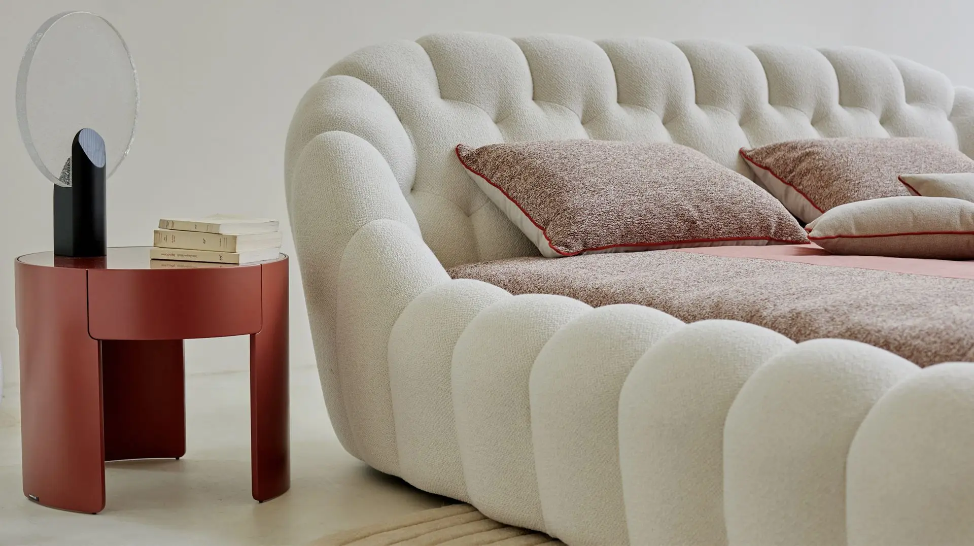 Roberto Cavalli bed Designer bubble bed Italian light luxury creative modern fabric soft bag simple double fabric bedroom bed