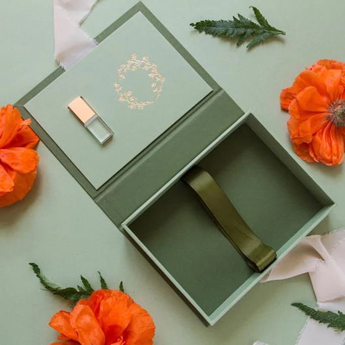 Customized luxury design photography journal business packaging usb photo flash drive boxes usb case usb flash drives gift box