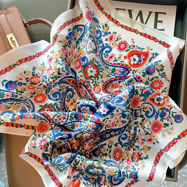Wholesale stylish ladies fashion 53*53cm hook flower print hair silk scarf bandanas 100% pure silk square neck tie scarf women
