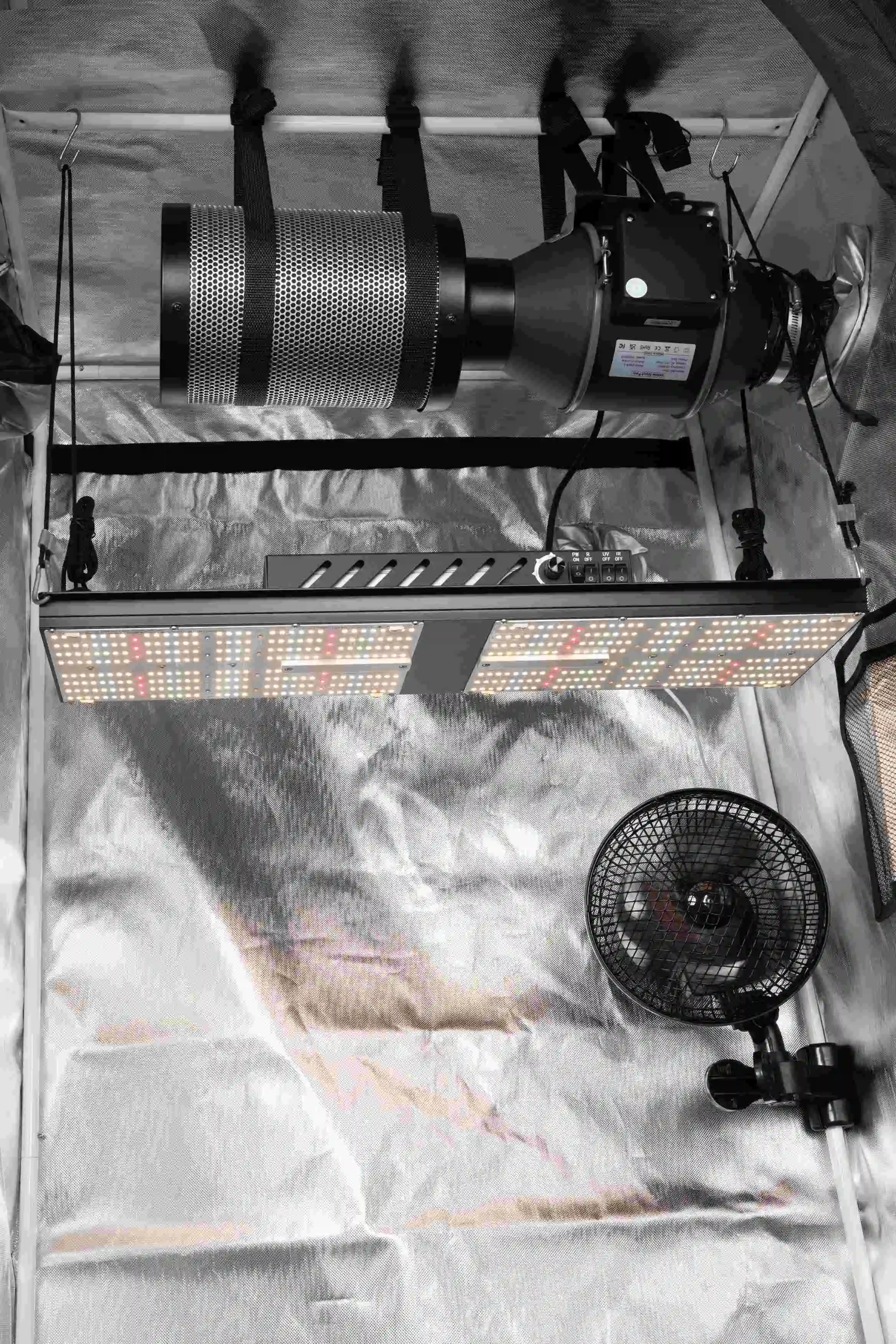 Набор для выращивания палаток с полным спектром 240 Вт