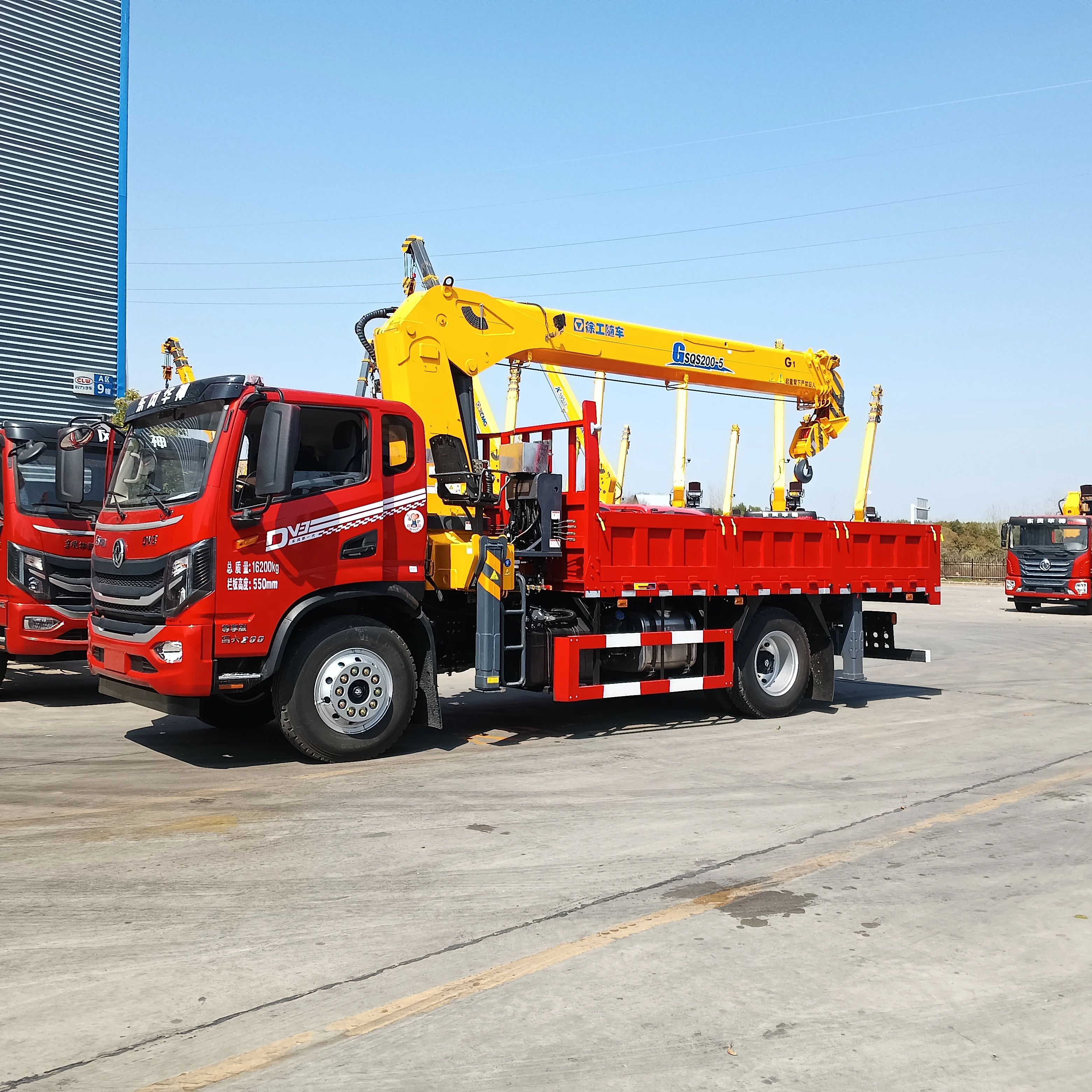 Высококачественный заводской Shacman грузовик установлен телескоп маленькая башня лесной кран с дистанционным управлением беспроводная цена