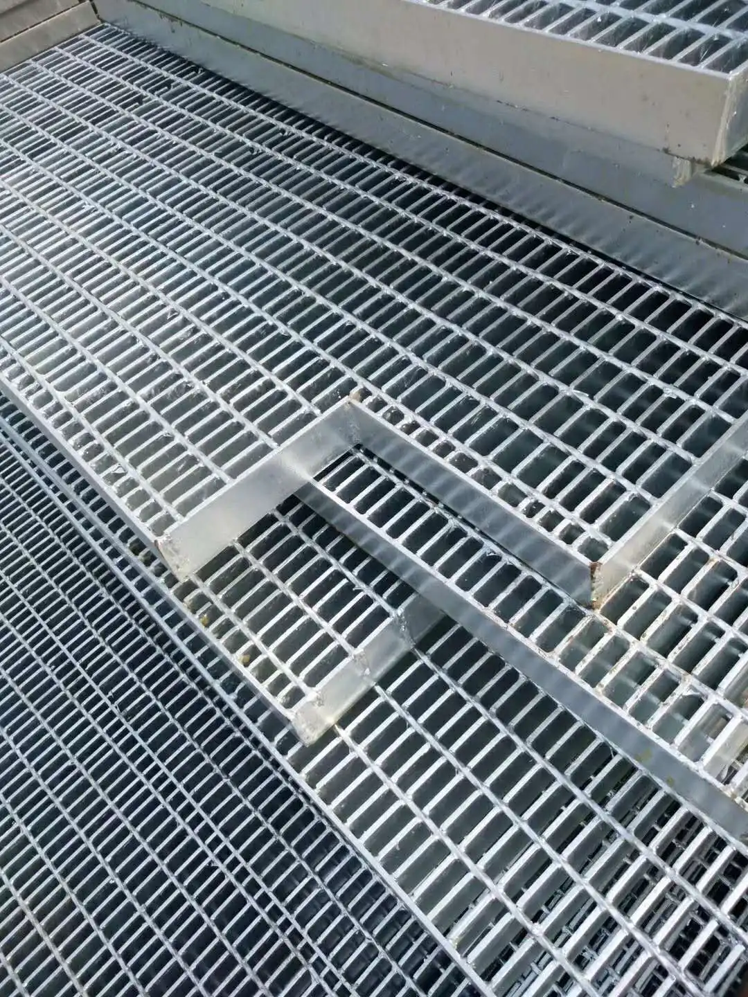 40x5mm Construction Building Material Cheap Price Steel Grating Walkway Platform for sale