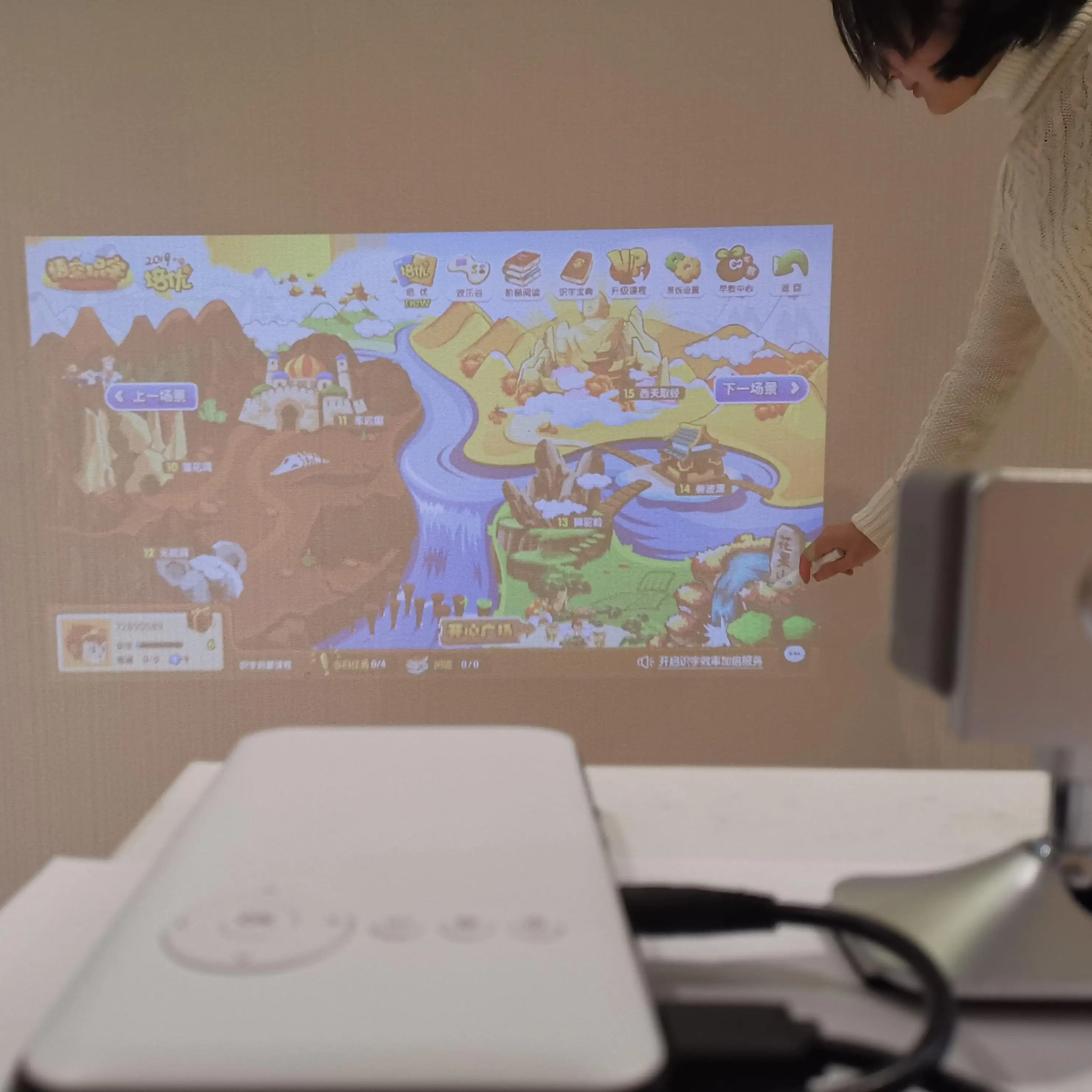 50 lumens aun apex 3 mini projector zte mini mobile projector