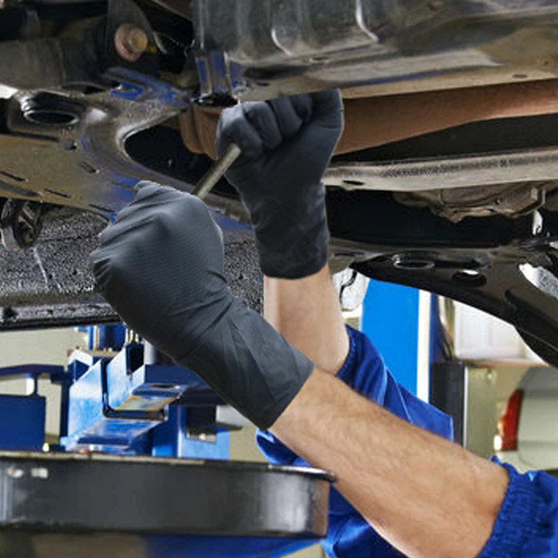 China wholesale black nitrile gloves powder free nitrile industrial gloves supplier