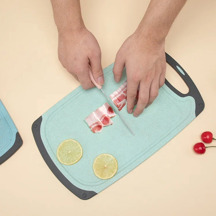 Eco Friendly Kitchen Cutting Boards Plastic 4Pcs Chopping Board Set With Non Slip Feet And Drip Juice Groove Easy Grip Hand