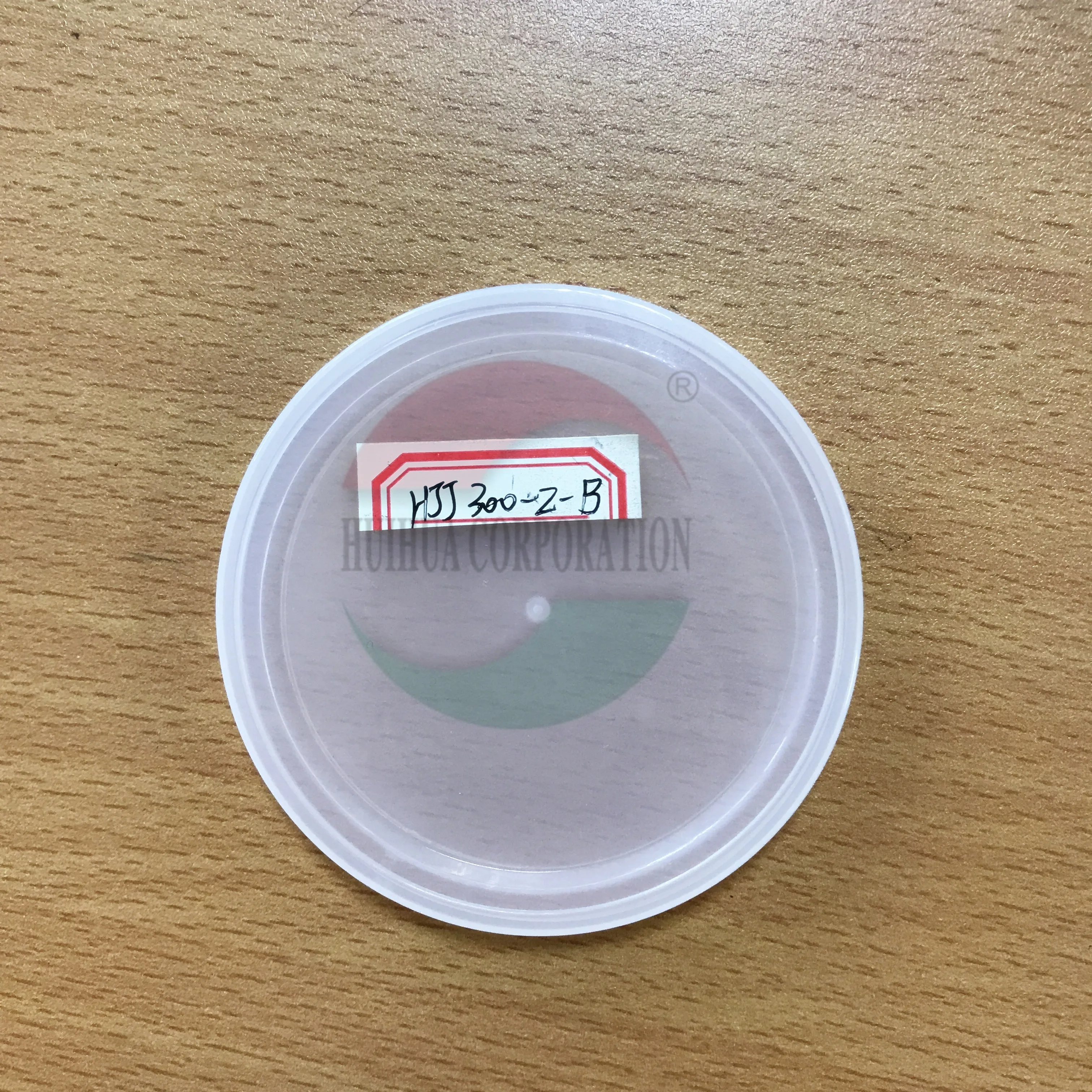 
100ml Small Easy Peel Off Lid Weed Tin Tree Cans With Black Plastic Cover Lids 