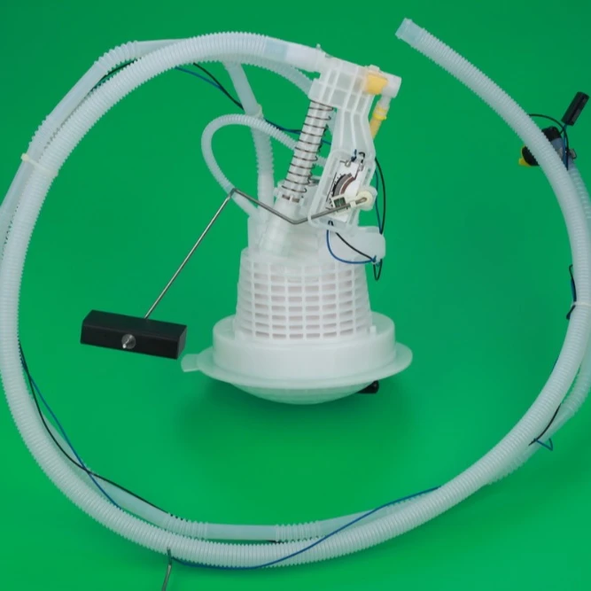 Топливный фильтр RL136023AD, газовый фильтр подходит для chryslar C300 YTQL1007